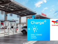TotalEnergies lance Charge+, une carte de mobilité pour recharger son véhicule électrique partout en France