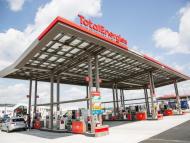TotalEnergies commits to a large-scale fuel price reduction programme until year-end for all of its service stations in France