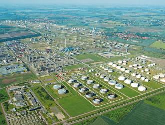 Decarbonizing Refining: TotalEnergies Launches a Call for Tenders for the Supply of 500,000 tons per year of Green Hydrogen