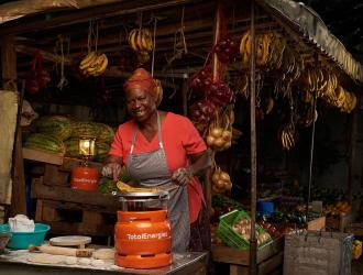 TotalEnergies takes action to give access to clean cooking to 100 million people in Africa and India