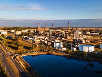 Circular Economy: TotalEnergies and Air Liquide innovate to produce Renewable, Low Carbon Hydrogen at the Grandpuits Zero Crude Platform