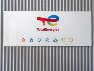 logo TotalEnergies et pictos énergies