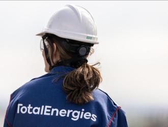 opératrice à la Raffinerie TotalEnergies de Donges